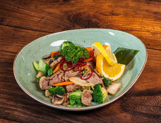Beef with Oyster Sauce Served with Steamed Rice
